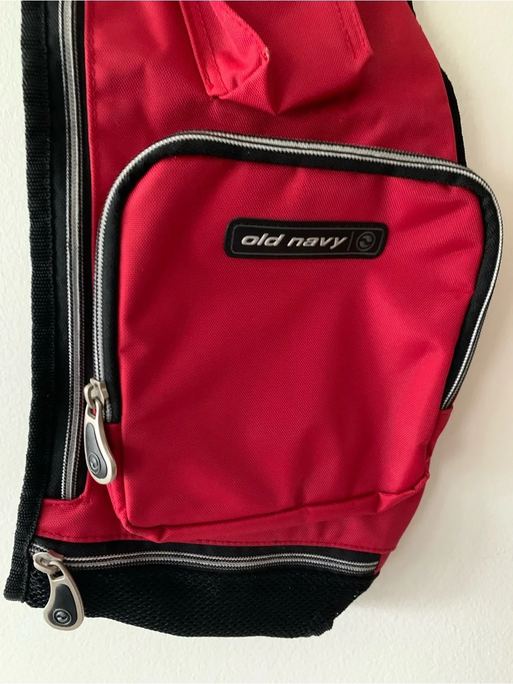 NEW & RARE Y2K Old Navy Red and Black Shoulder Bag for Men